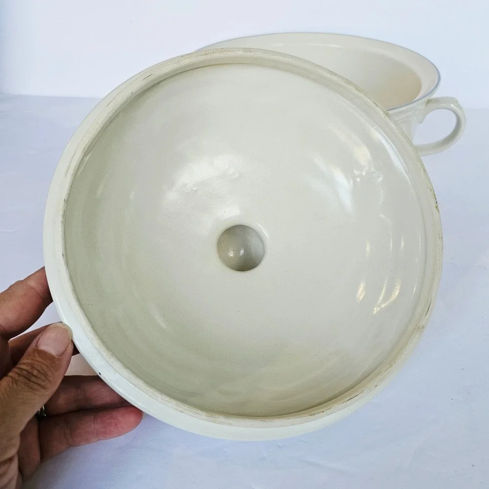 Vintage Cordella Bluet Floral Stoneware Casserole Dish Lid Round Farmhouse